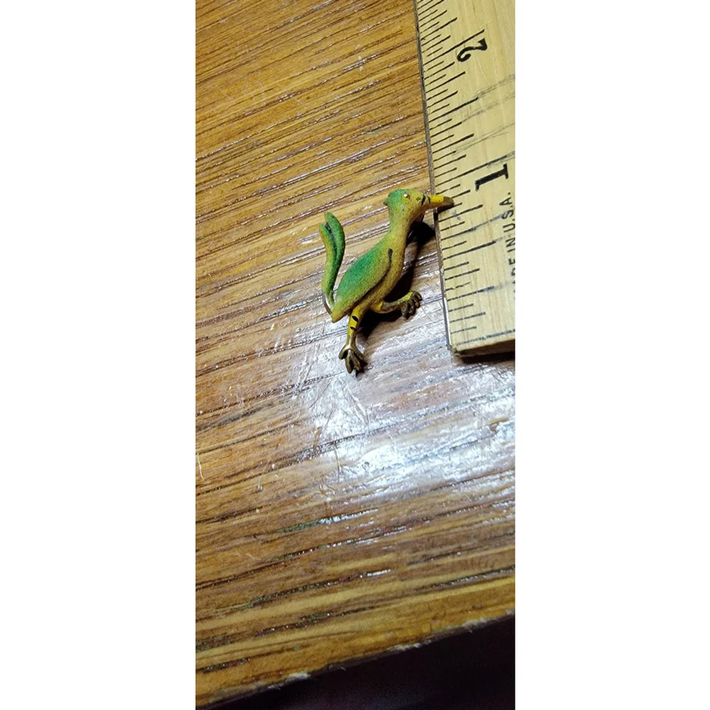 Roadrunner Running Bird Brooch Pin Vintage Korea Enamel Yellow Green